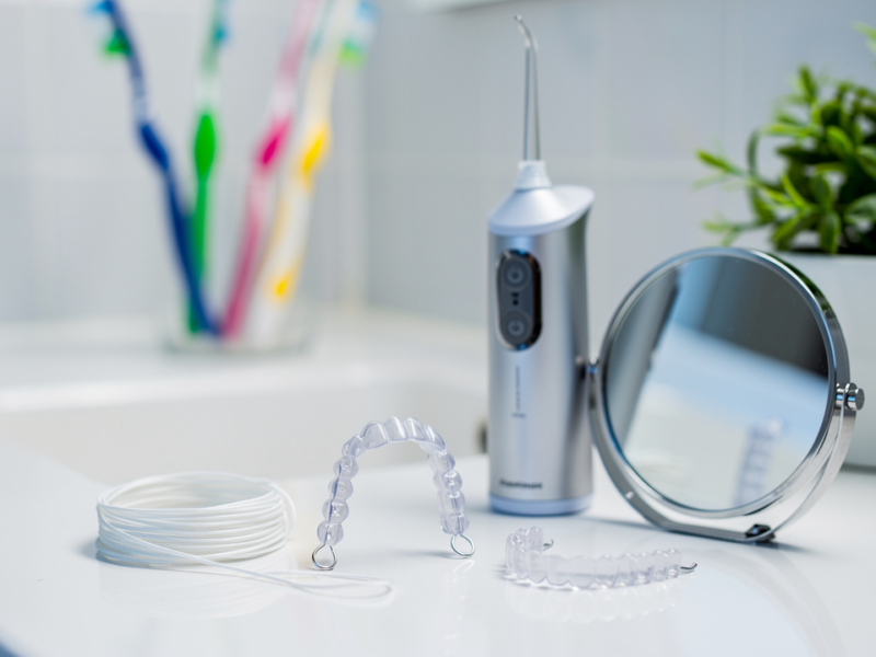 master-dental-bridge-flossers-essential-techniques-for-care